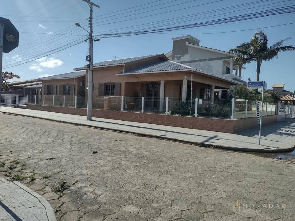 Casa para venda, 225m², com 3 dormitórios - zona sul, Balneário Rincão